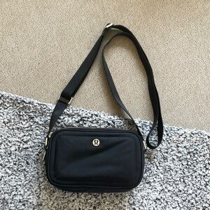 Lululemon bag